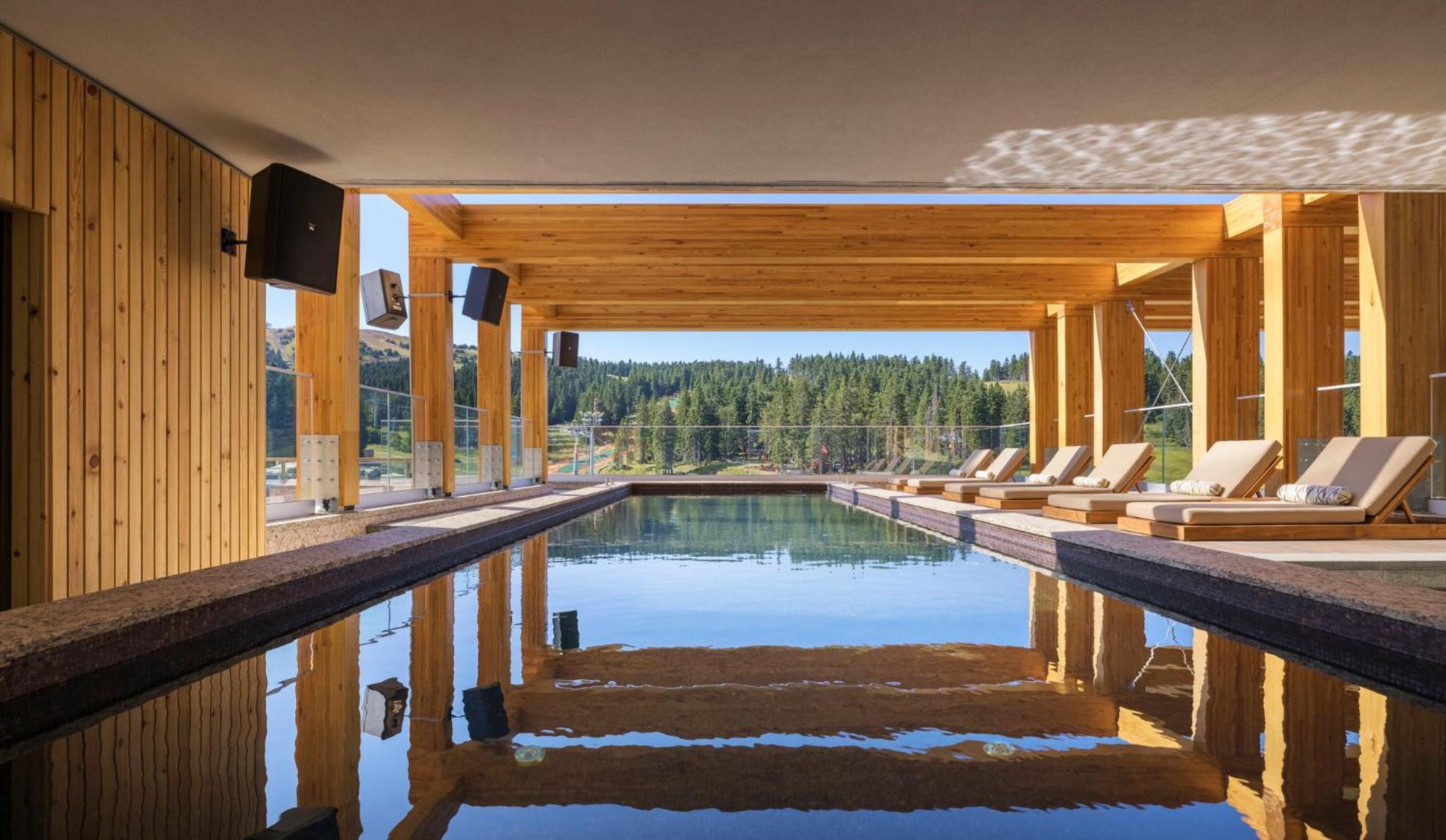 Viceroy Kopaonik Serbia Extérieur photo The pool at the Hotel